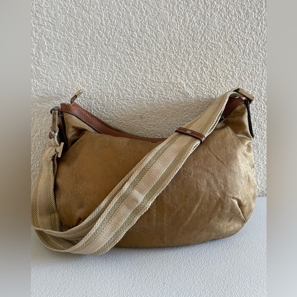 Gucci nylon crossbody bag - Picture 2 of 9